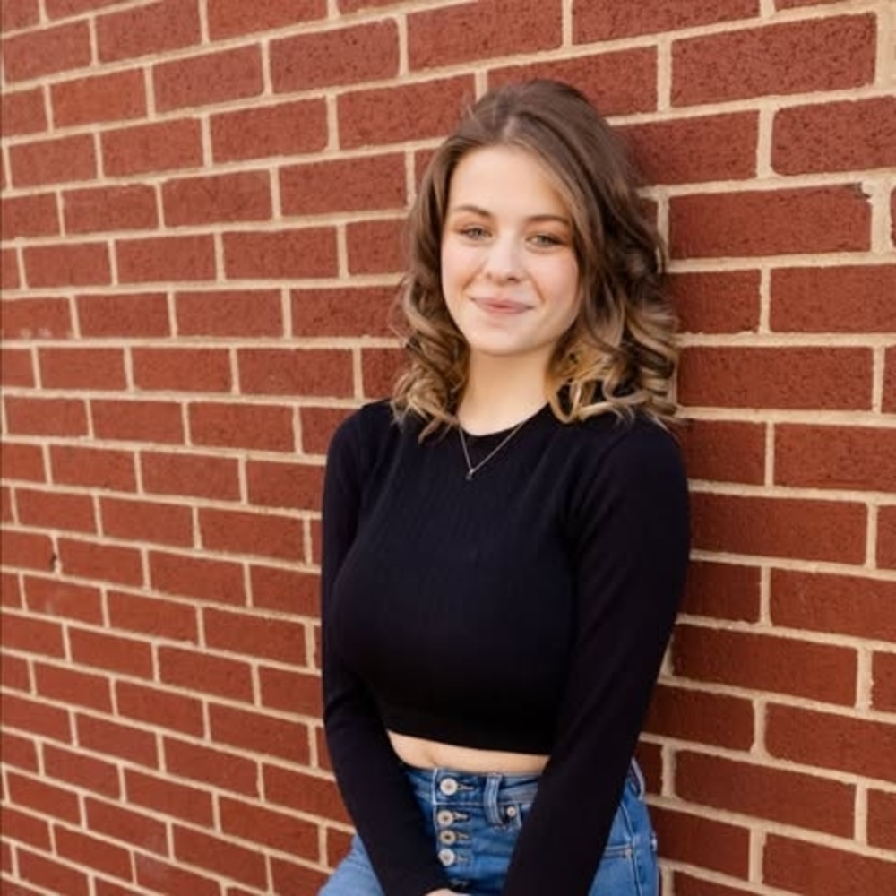 Meet your Posher, Abigail